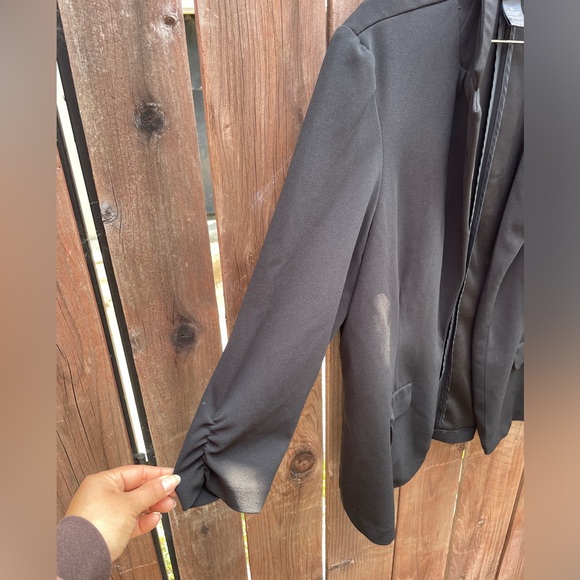 SOHO APPAREL | Women’s Black Stretch Blazer - Picture 3 of 5